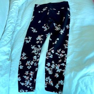 DKNY Sport Cherry Blossom Legging Size Small